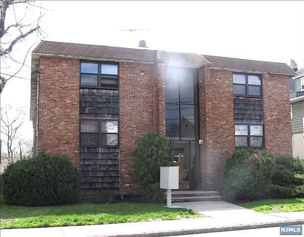 1st image of 68-70 Montgomery St Unit 2