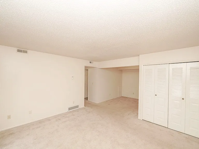 Madeira Apartments — Photo 9