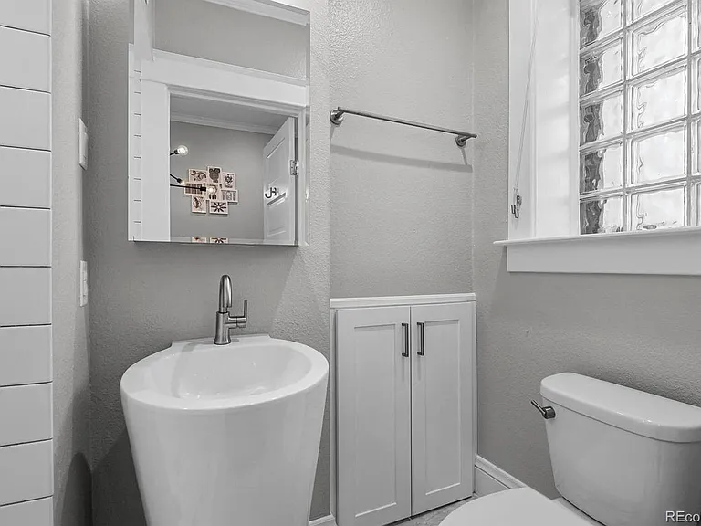 1550 N Ogden St #A — Photo 19