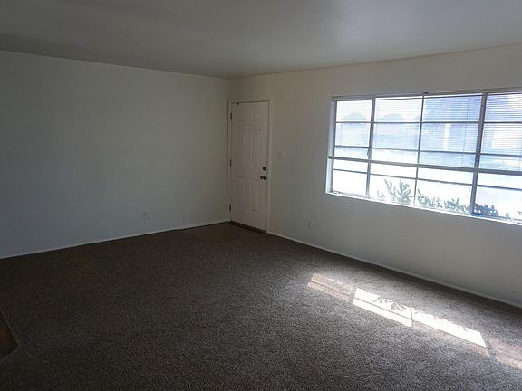 2nd image of 3309 Mount Vernon Ave