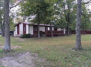 1124 County Road 1850 E, Fairfield, IL 62837