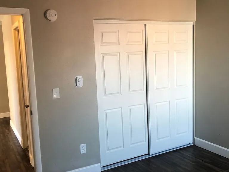 Top Unit Available! 2 Bed 1 Bath Condo — Photo 17