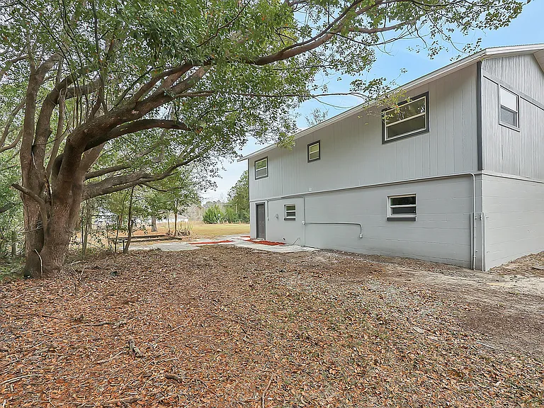 5321 NW 9th Pl — Photo 15