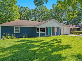 1046 Davenport Dr, Burton, MI 48529