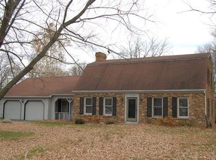 19 Coy Park Dr, Newark, IL 60541