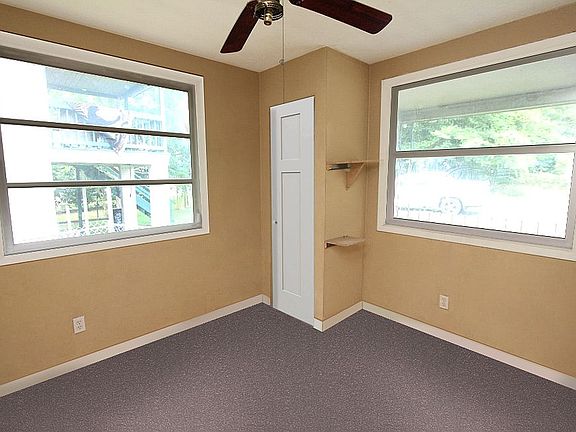 5th image of 350 Sunshine St