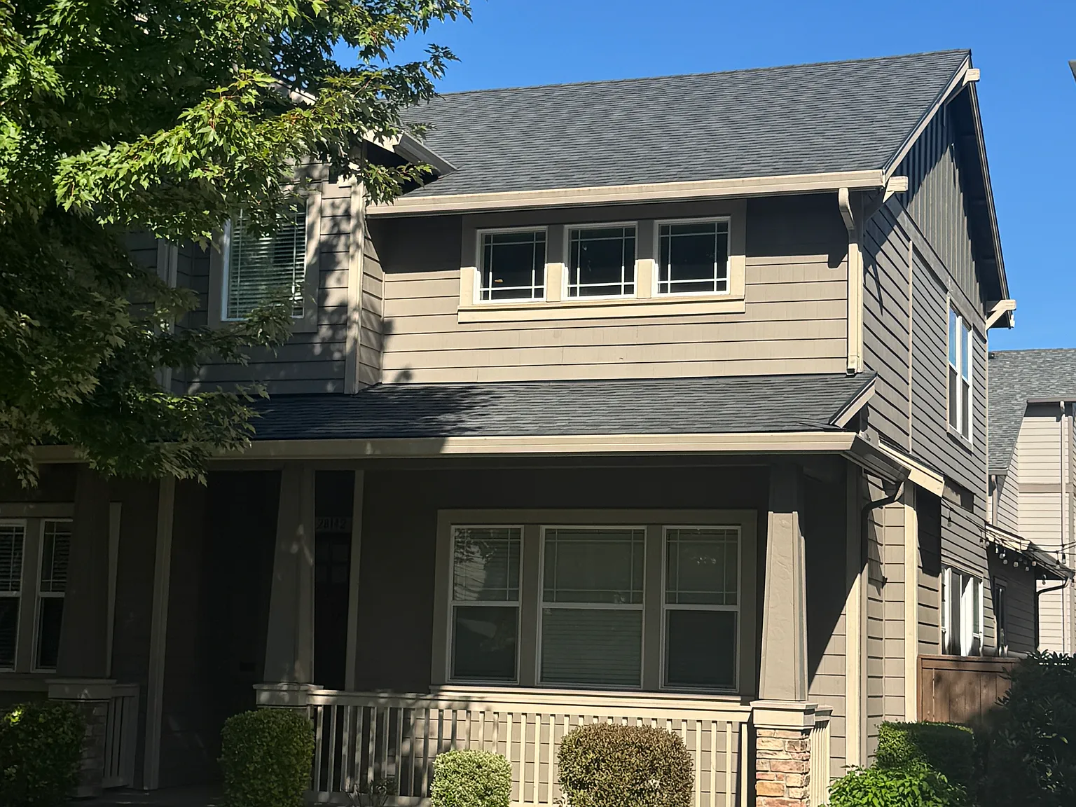 3 bed, 2.5 bath, 2241 sqft, $3,400 — Photo 3