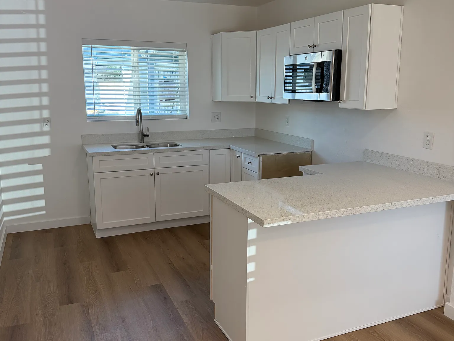 1 bed, 500 sqft, $1,150 — Photo 4