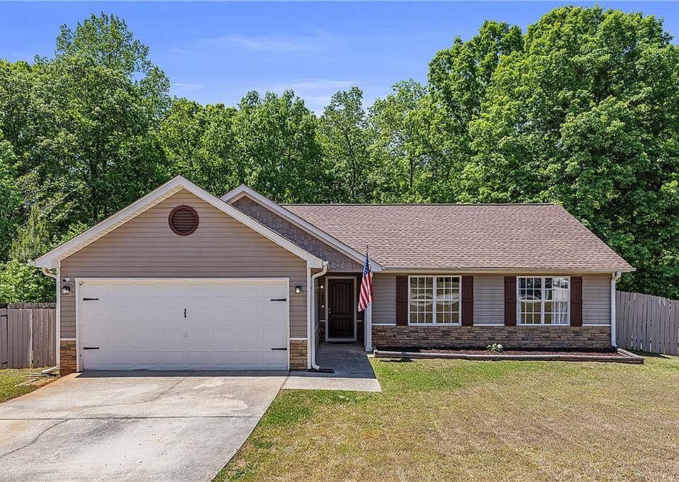 1st image of 180 Creekside Dr