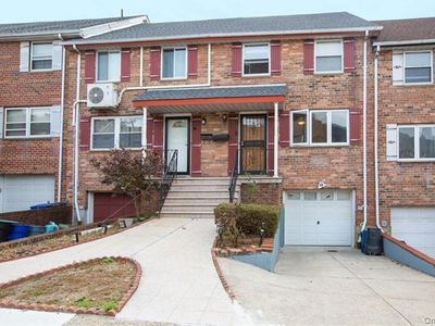 24024 66th Avenue, Flushing, NY, 11362