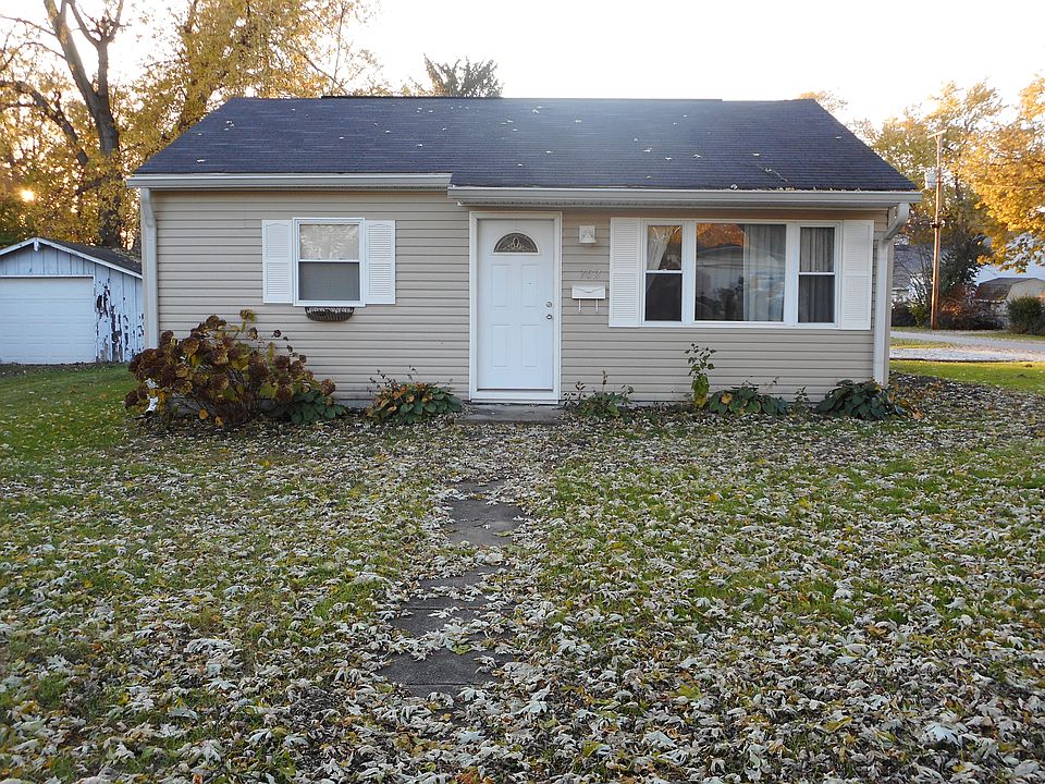 1st image of 702 Roosevelt St