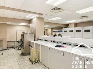 5318 N Sheridan Rd #21BD4MH4W, Chicago, IL 60640