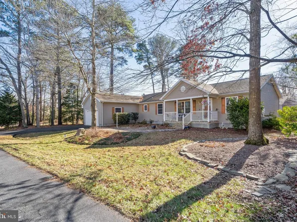 37624 Cedar St, Ocean View, DE 19970