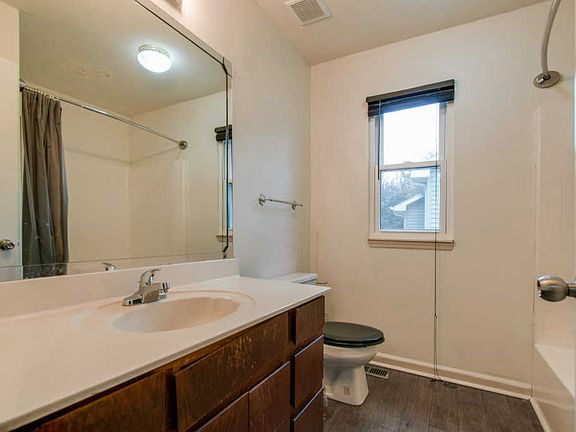 5th image of 65 Grassmire Dr