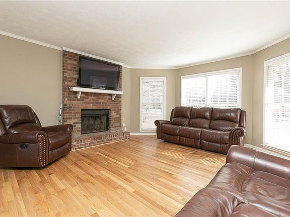 5th image of 3551 Birchwood Trl