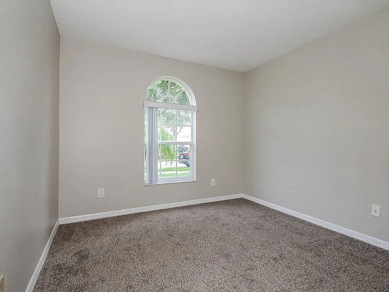 9801 Laurel Ledge Dr — Photo 10