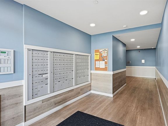 4th image of 4830 Cedar Ridge Pl #420