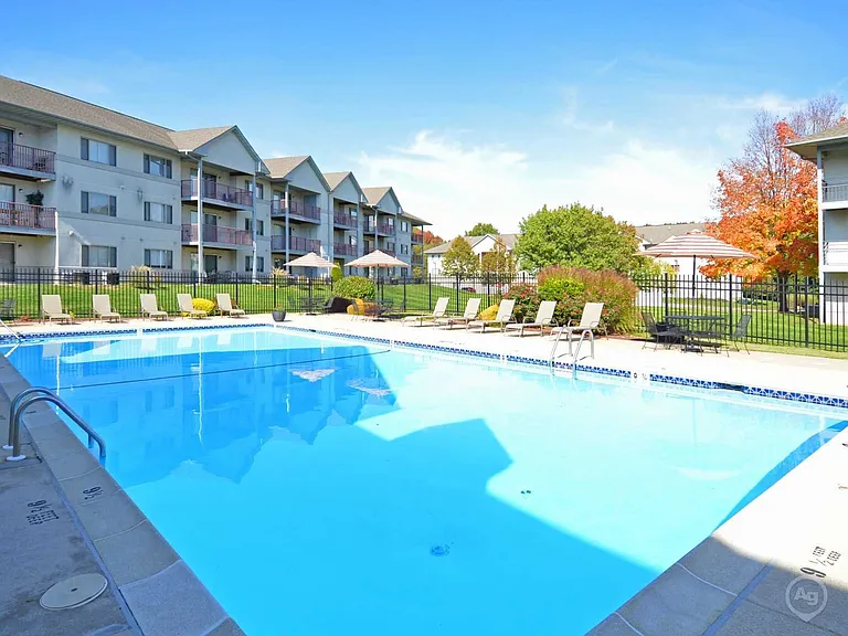 Valley Stream Village Apartments — Photo 7