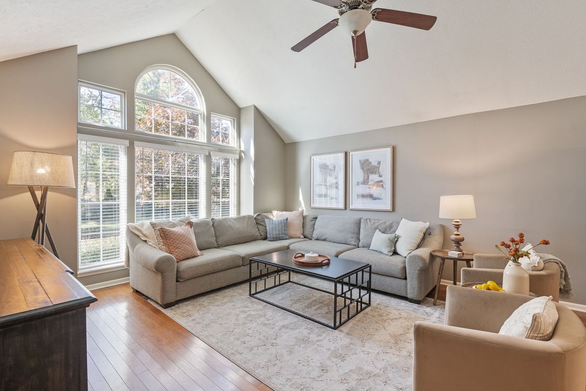 next background image