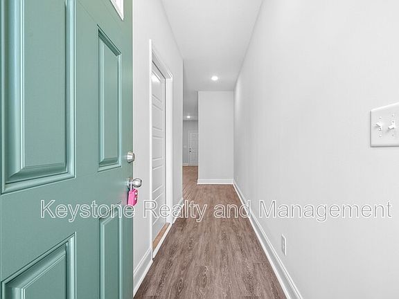 3rd image of 760 Tracy Ln Unit B102