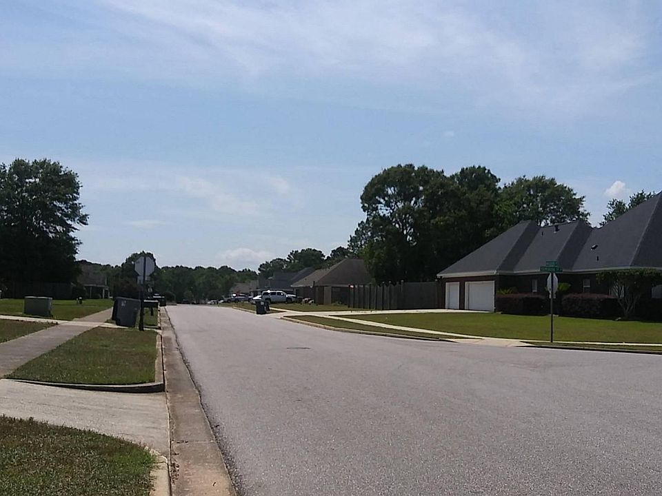 2nd image of 9990 Waterford Way