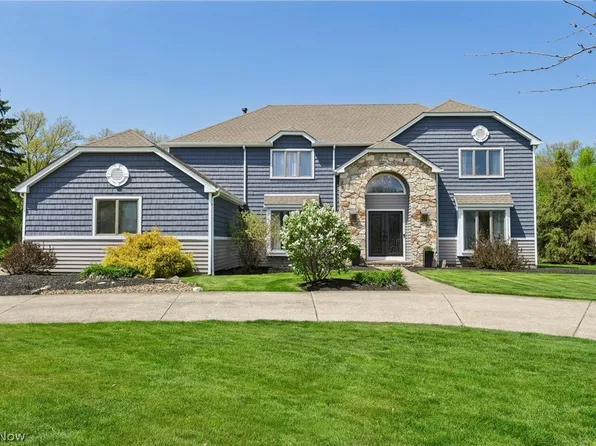 4420 Prestwick Cross, Westlake, OH 44145
