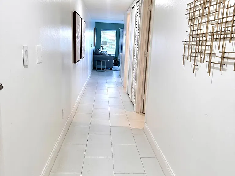 160 Cypress Point Dr — Photo 14