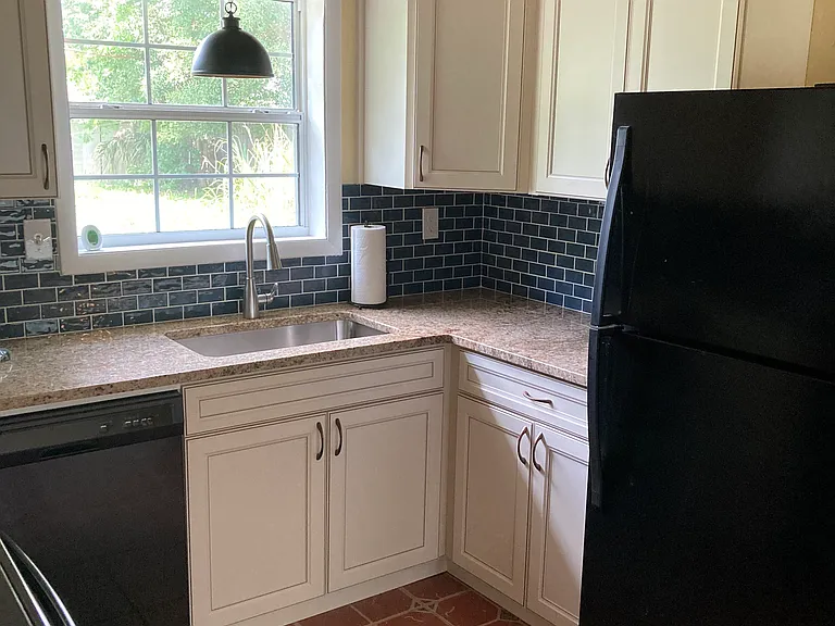 272 W Langsner St — Photo 4