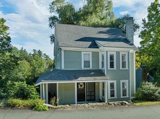 30 School St, Warner, NH 03278
