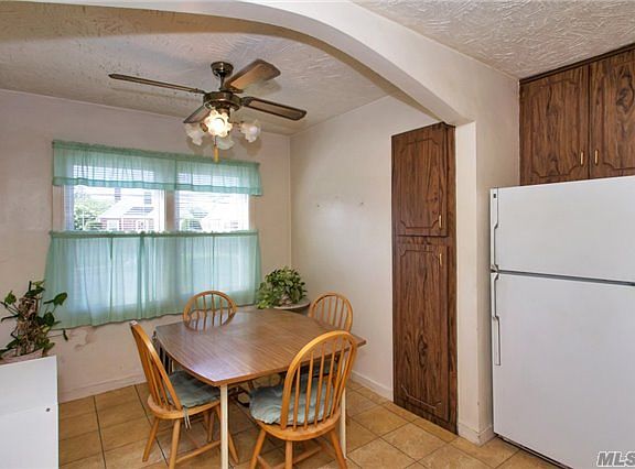 4th image of 4 Argo Ave