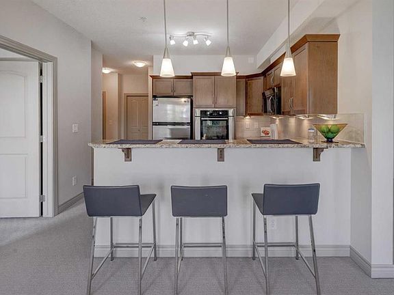 3rd image of 70 N Royal Oak Plz NW #220