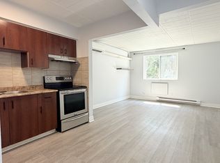 471 Tecumseh Rd W Unit 101, Windsor, ON N8X 1G8