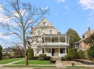 77 Albert Ave FLOOR 3, Providence, RI 02905