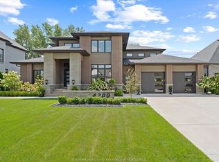 4200 Donato Dr, Lasalle, ON N9H0L5