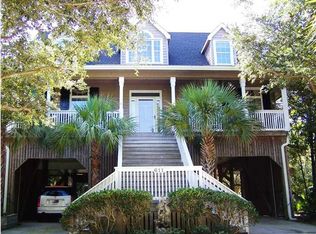 611 W Beach Ct, Folly Beach, SC 29439