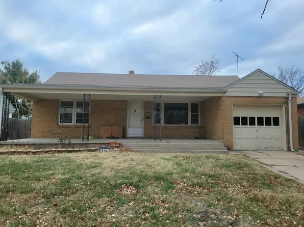 2109 S Parkwood Ln, Wichita, KS 67218