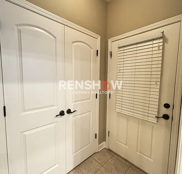1381 Calumet Farms Dr — Photo 26