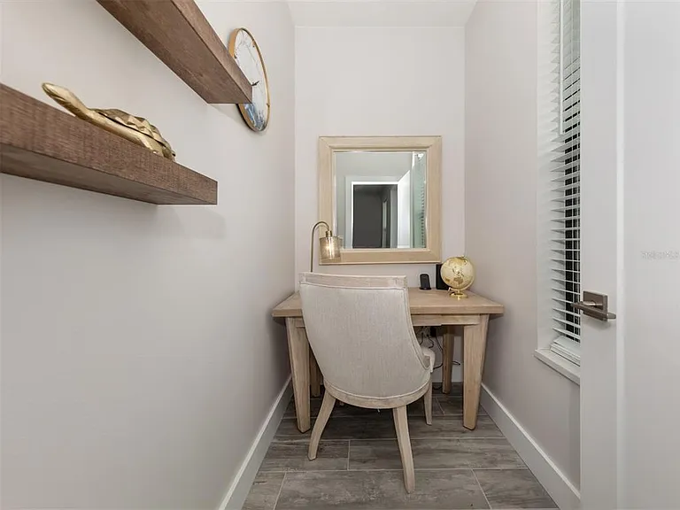 17566 De Miranda Ave — Photo 16