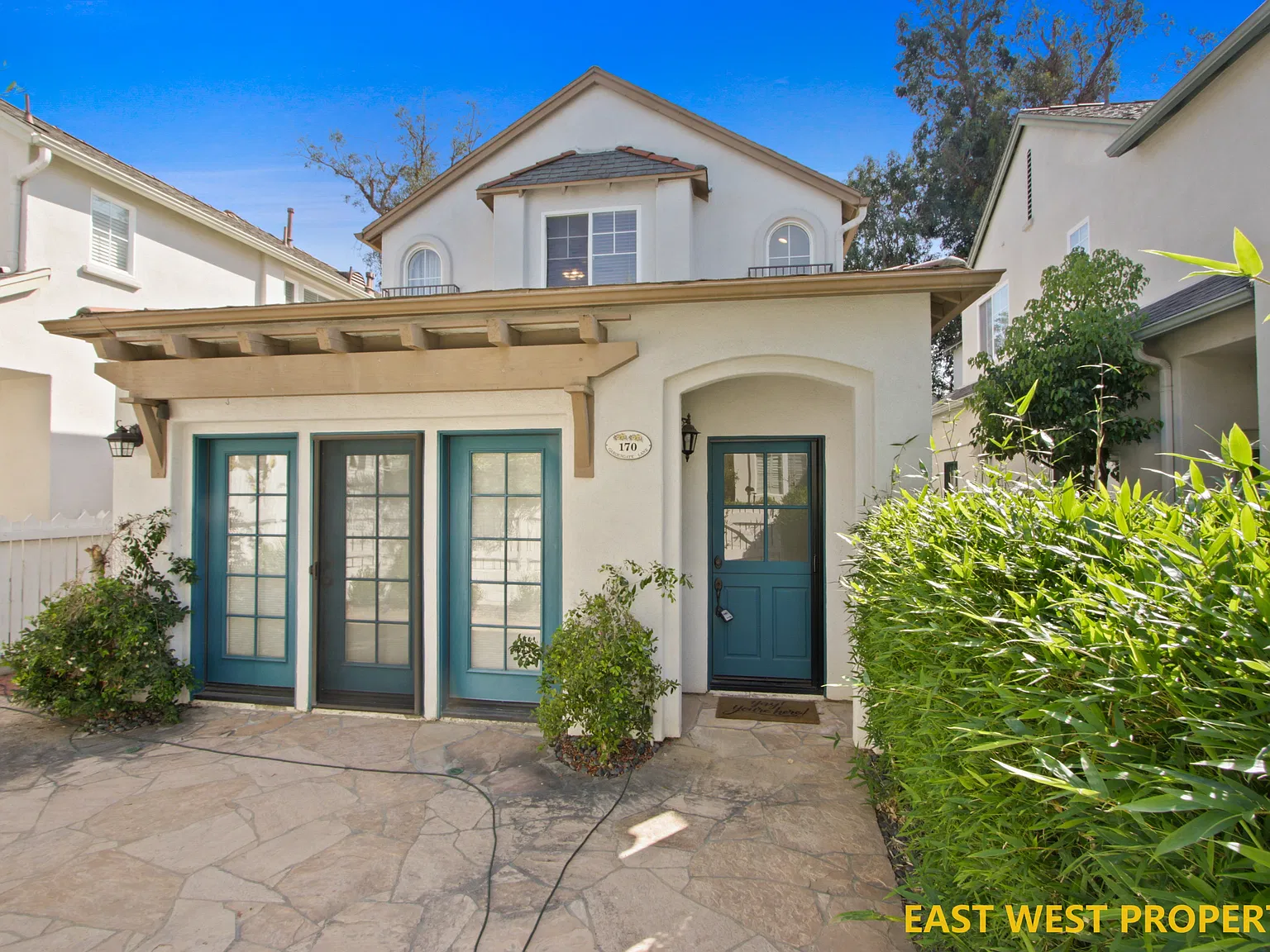 2 bed, 1071 sqft, $3,800 — Photo 1