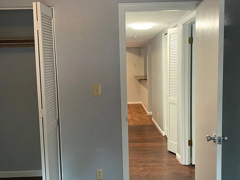 1300 Florida St — Photo 12