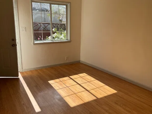 14550 Moorpark St, Sherman Oaks, CA 91403