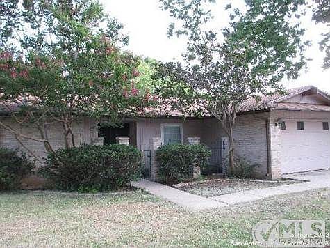 2nd image of 6122 Willowridge St
