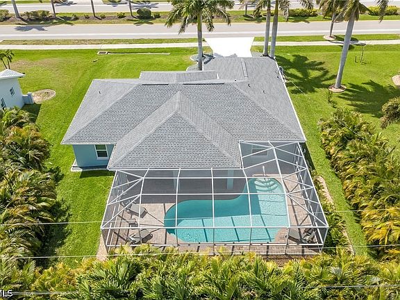 3rd image of 5239 Sands Blvd