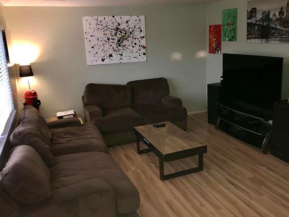 5th image of 1323 E Avenue J4