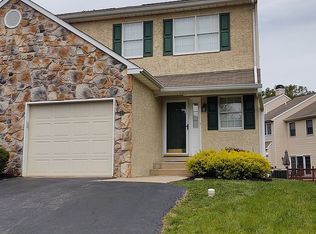6 Kerry Ln, Malvern, PA 19355