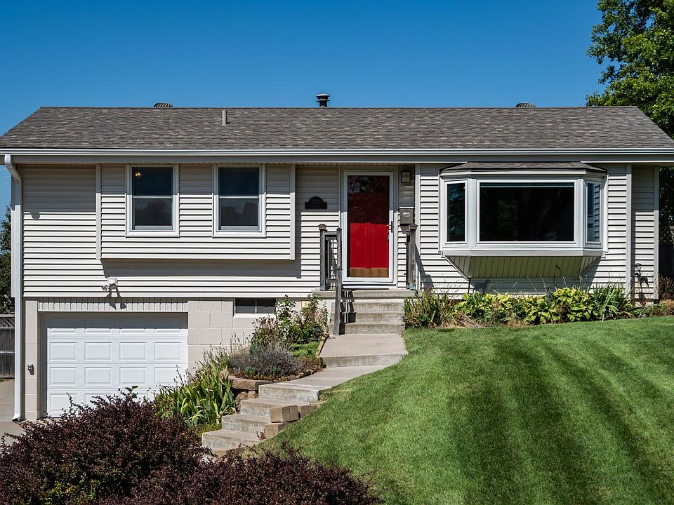 1st image of 7218 S 52nd St