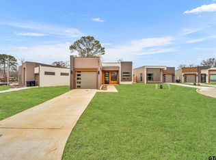 1521 Mahlow Dr, Longview, TX 75601