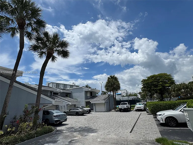 336 Poinciana Dr #1008 — Photo 46