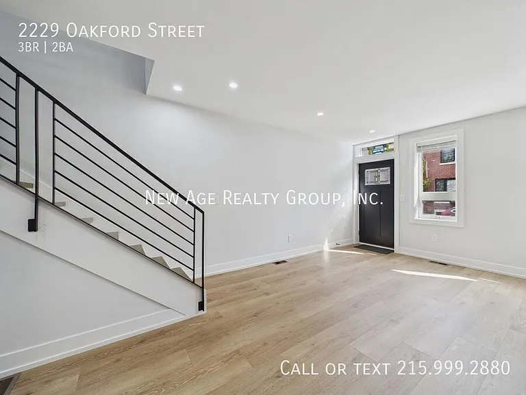 2229 Oakford St — Photo 3