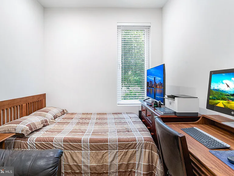 1307 Longfellow St NW #7 — Photo 18